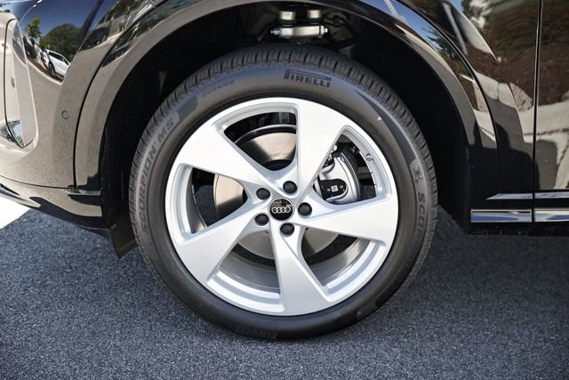 New 2026 Audi Q5 Premium Plus AWD/4WD image 10