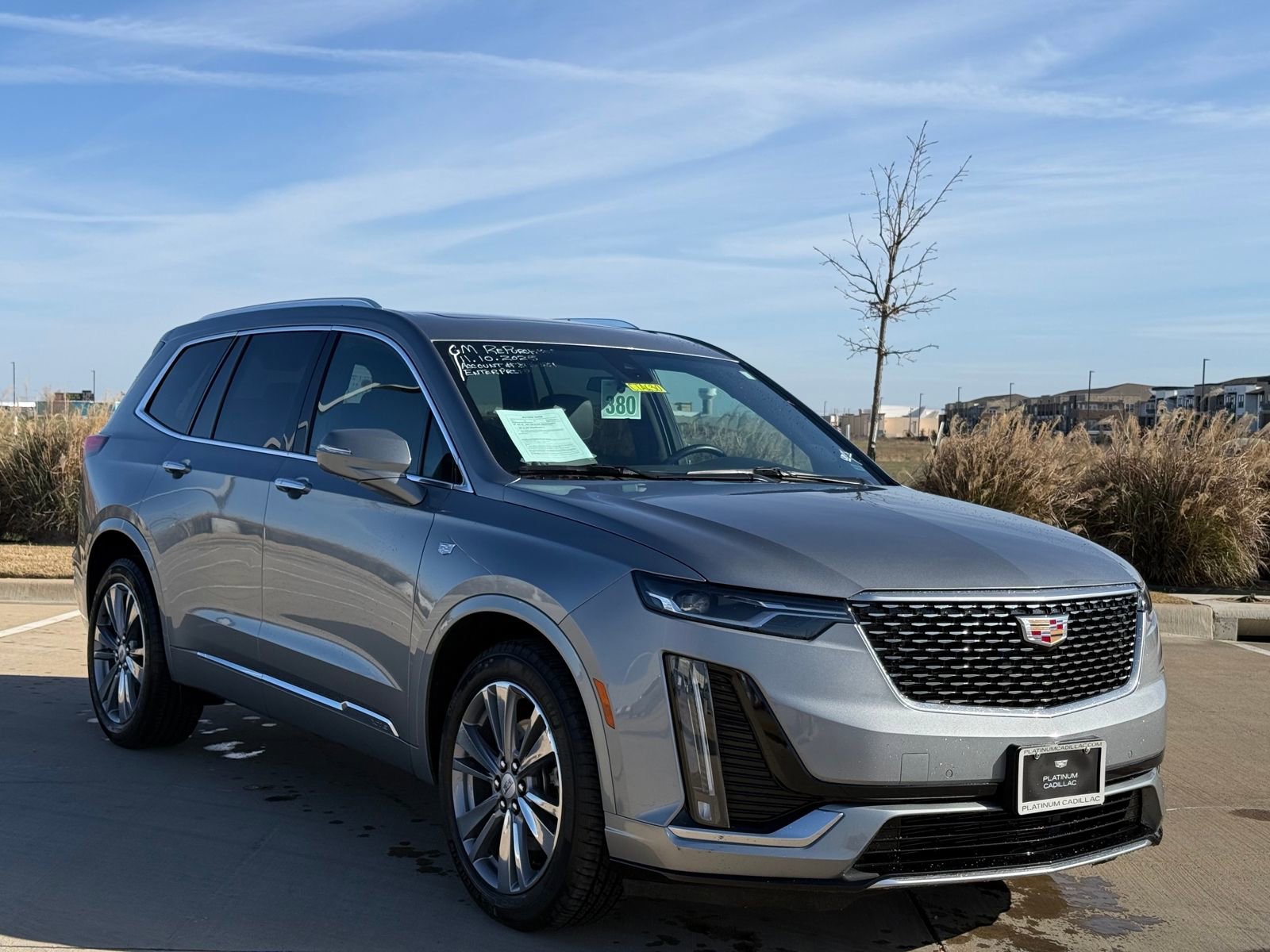 Certified 2025 Cadillac XT6 Premium Luxury image 1