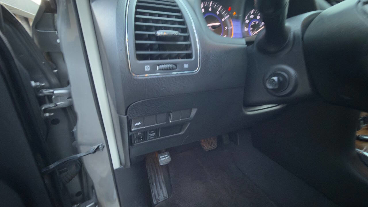 Used 2014 INFINITI QX80 4WD w/ Theater Package image 29