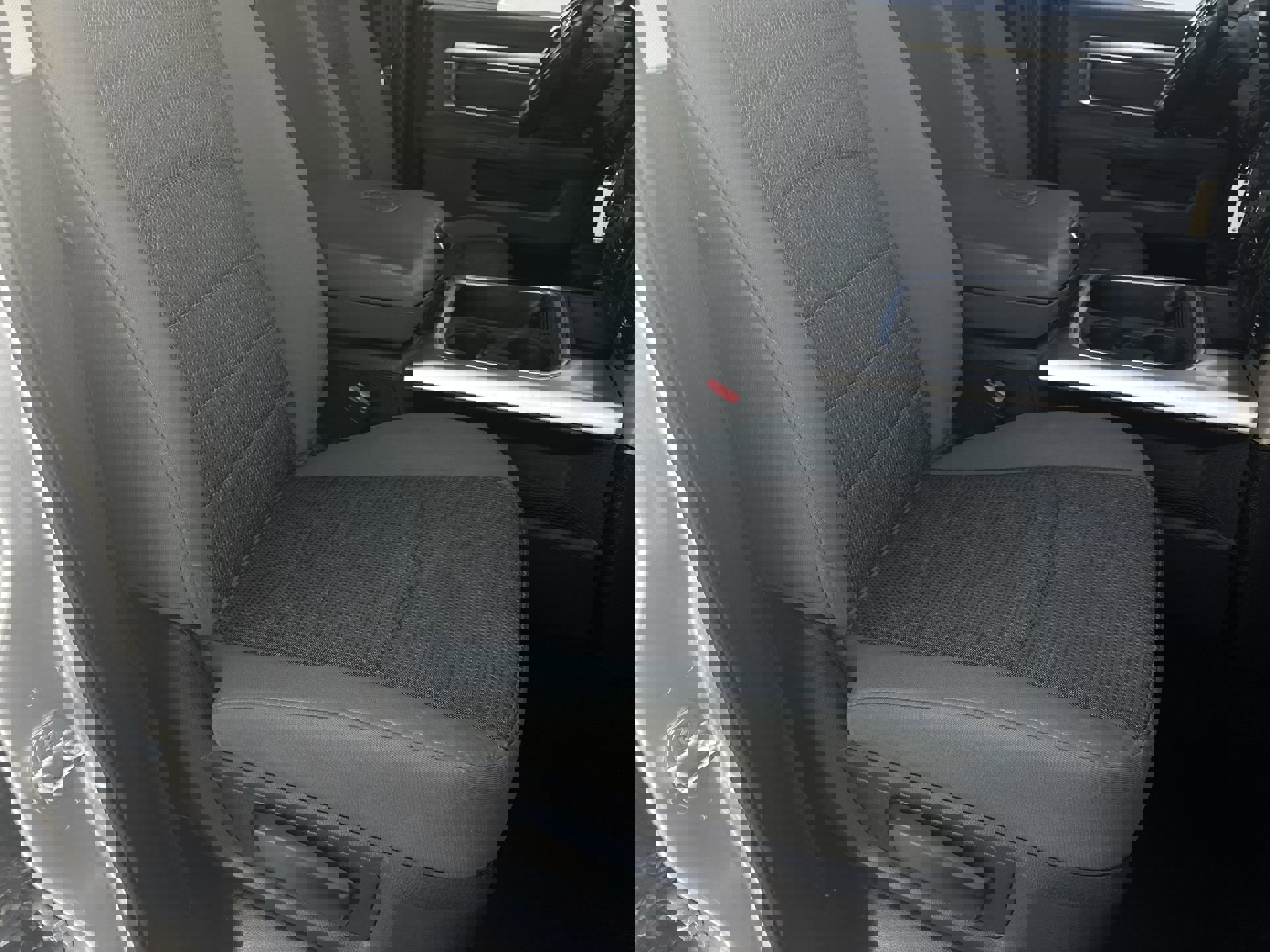 Used 2016 RAM 2500 Big Horn image 26