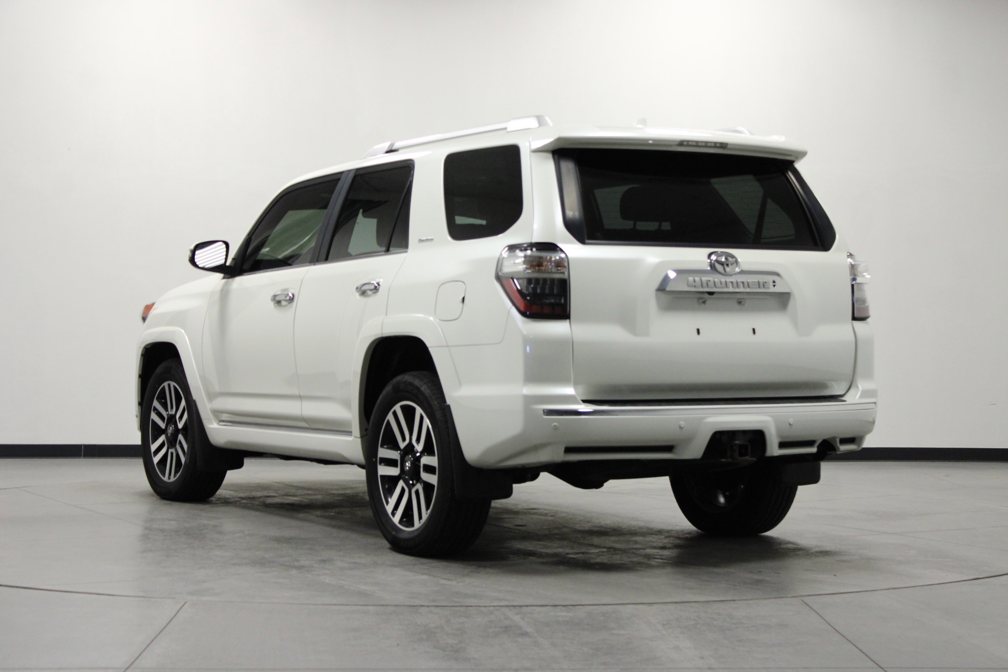 Used 2023 Toyota 4Runner Limited image 6