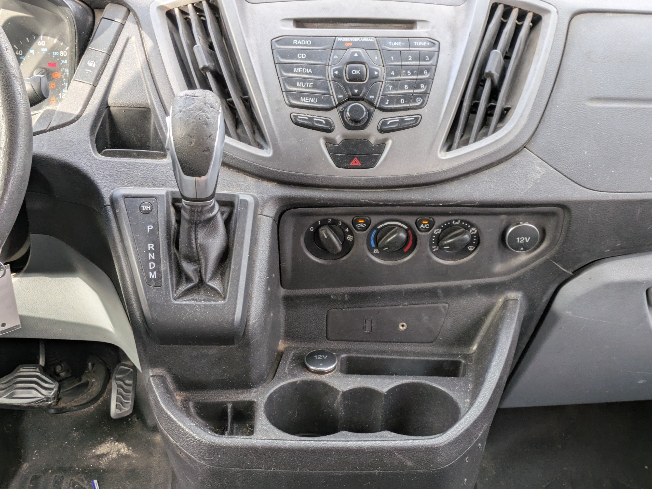 Used 2015 Ford Transit 350 148 Low Roof RWD image 18