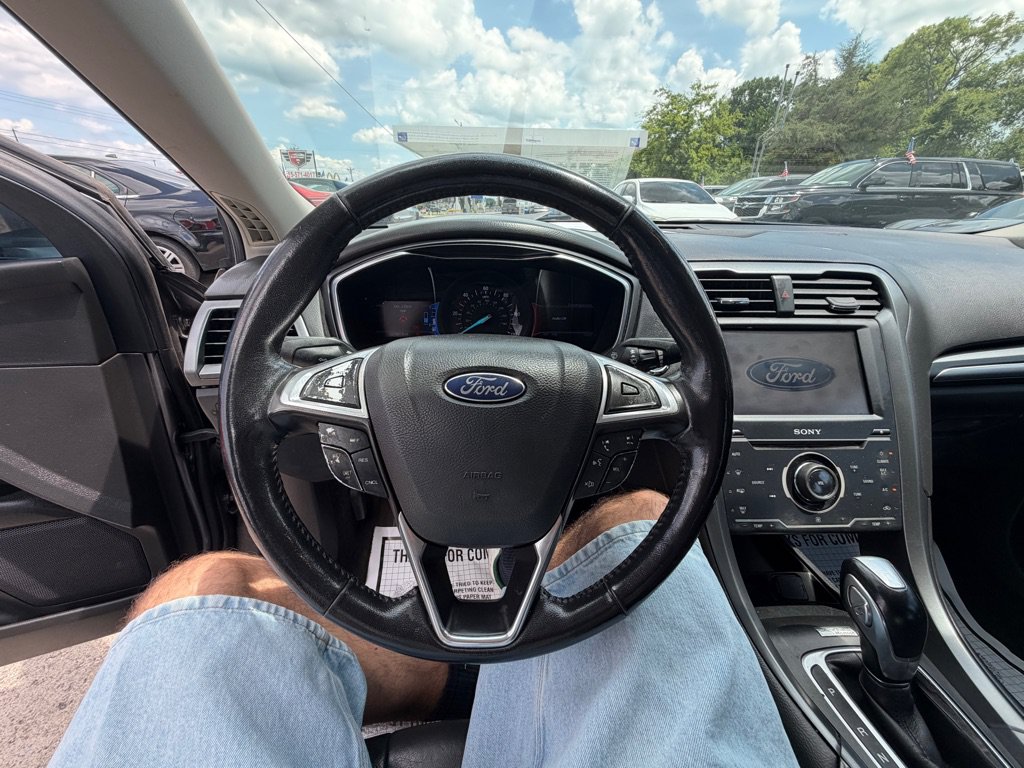 Used 2013 Ford Fusion Titanium FWD image 13