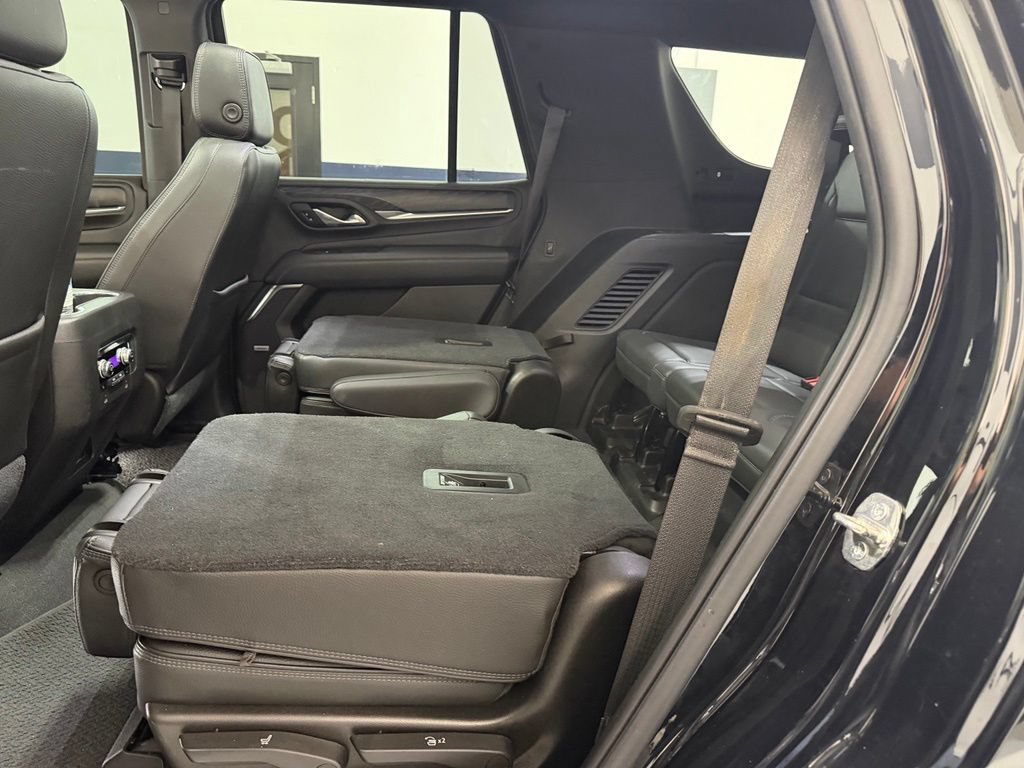 Used 2021 GMC Yukon Denali w/ Denali Premium Package AWD/4WD image 15