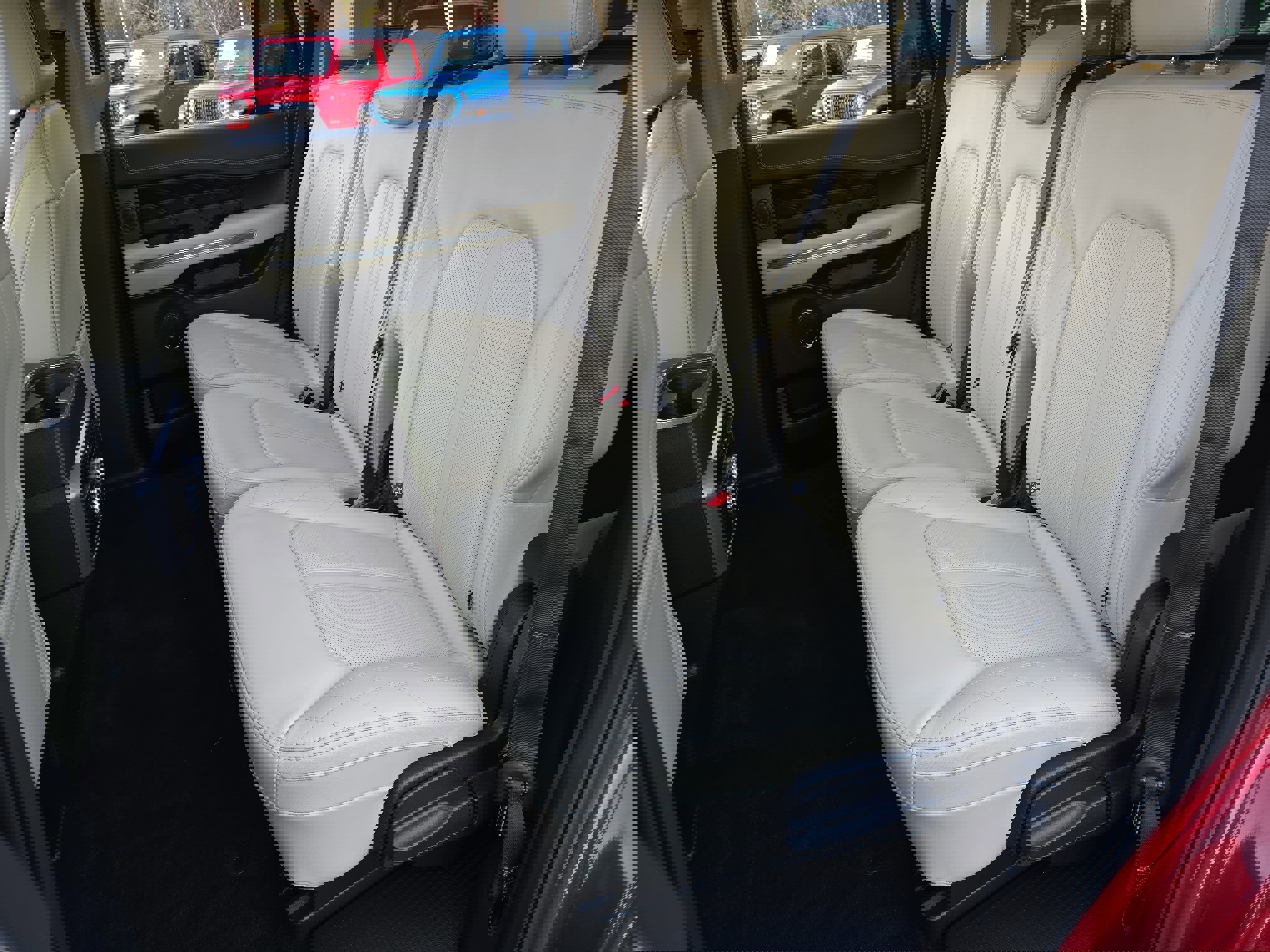 Used 2019 Ford Expedition Platinum image 17