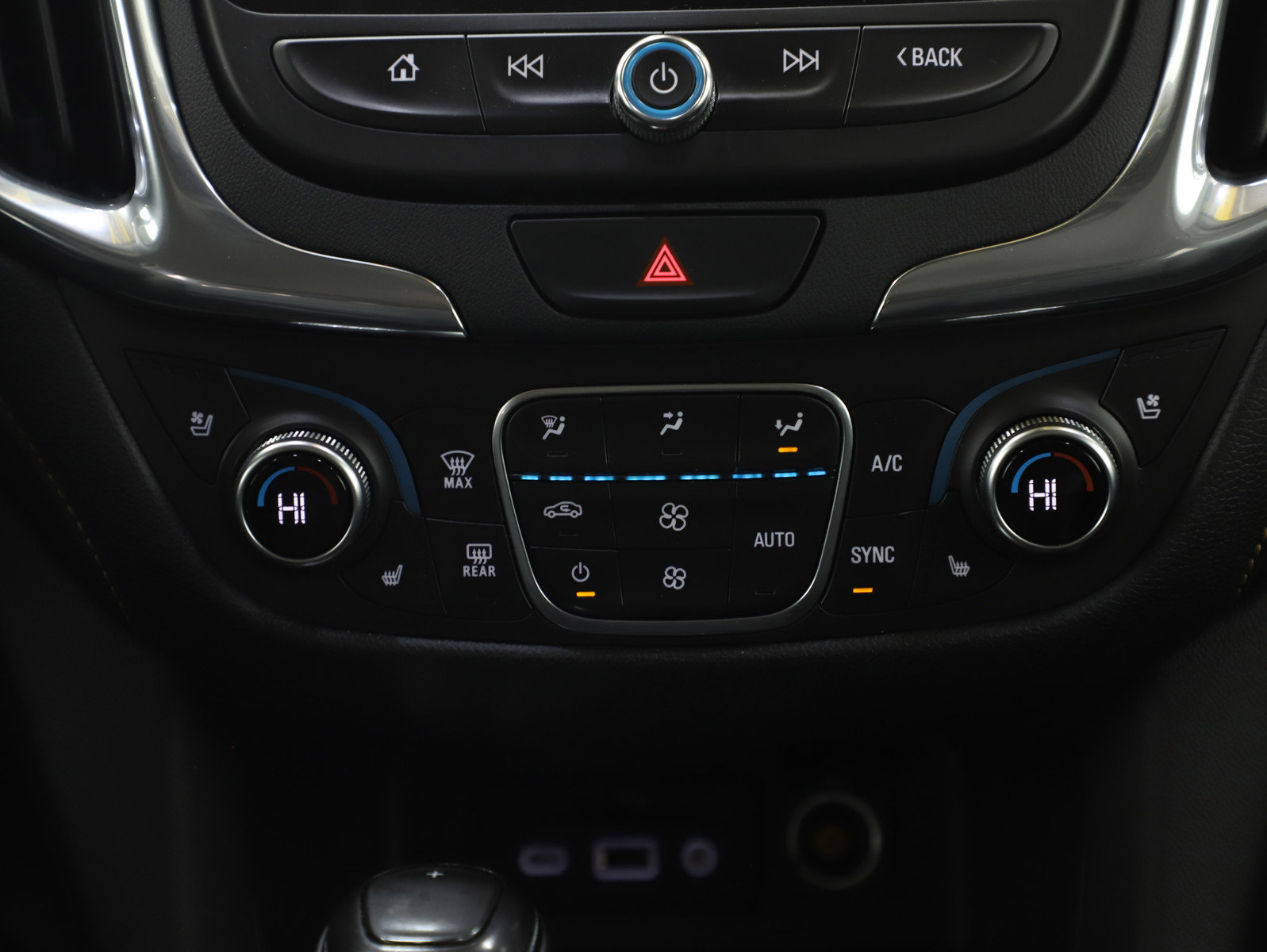 Used 2019 Chevrolet Equinox Premier image 19