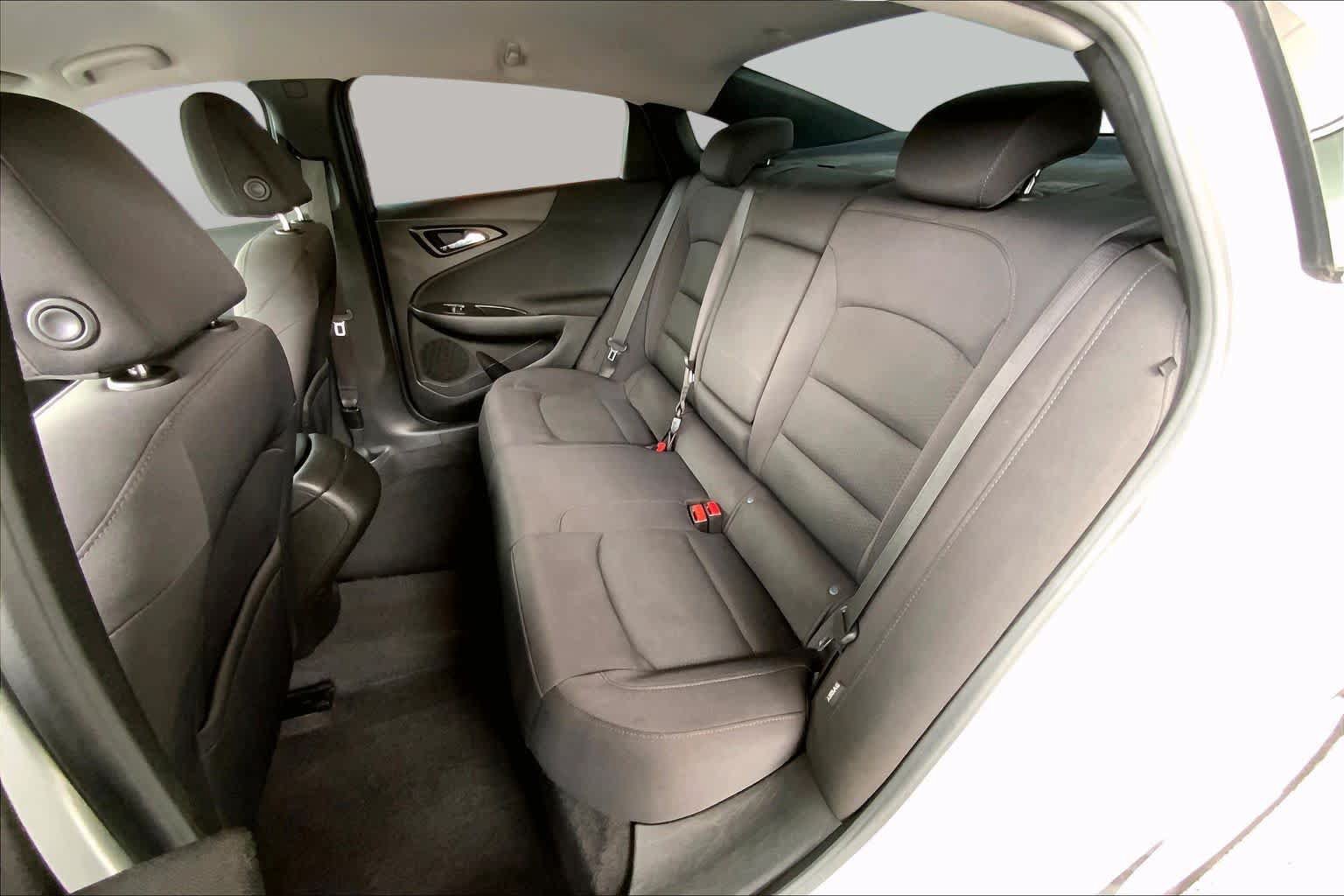 Used 2017 Chevrolet Malibu LS FWD image 21