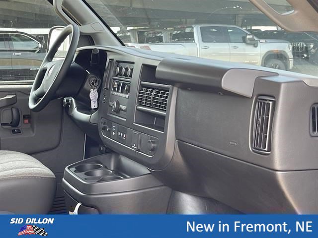 New 2025 GMC Savana 3500 w/ Power Convenience Package RWD image 6