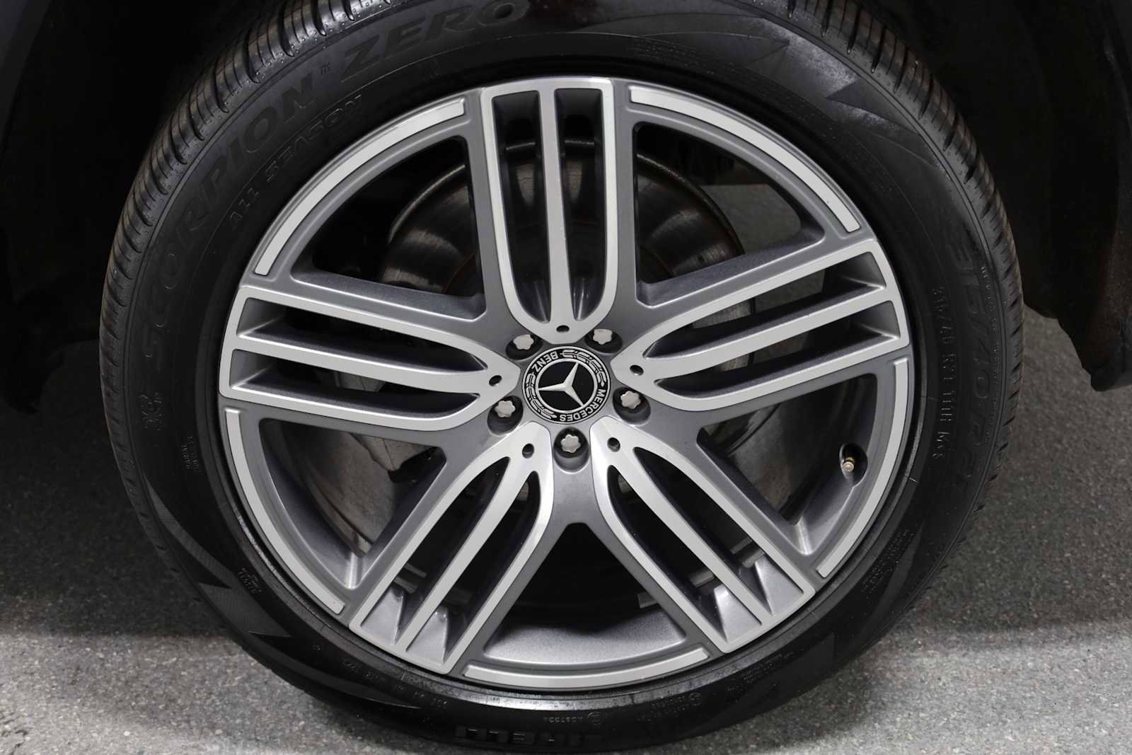 Used 2022 Mercedes-Benz GLS 450 4MATIC image 43