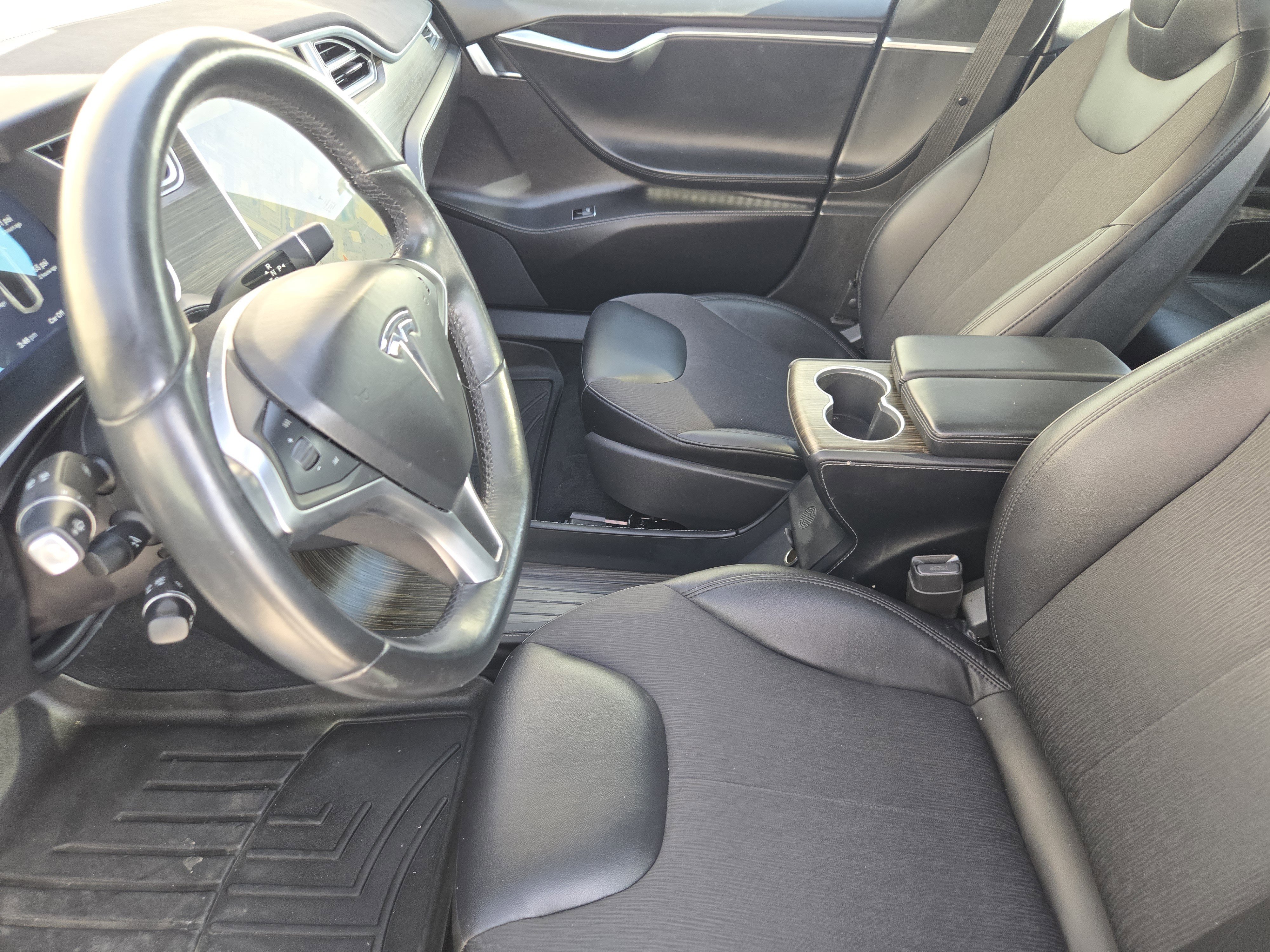 Used 2016 Tesla Model S 70 image 14