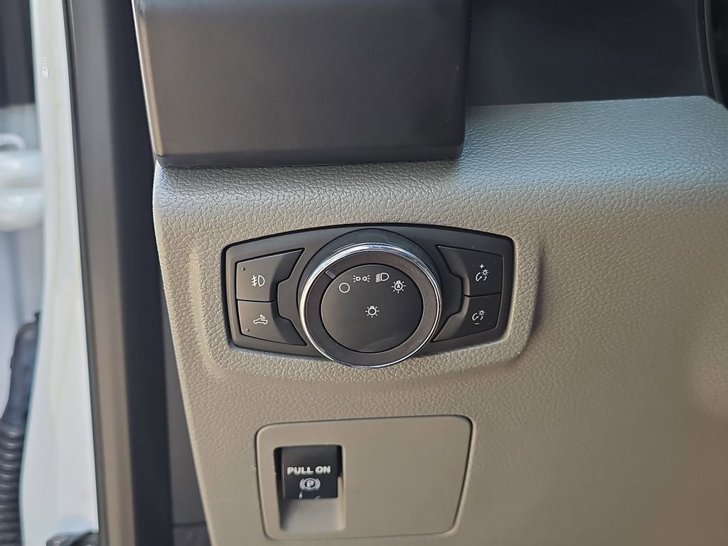 Used 2018 Ford F150 XL w/ Equipment Group 101A Mid image 28