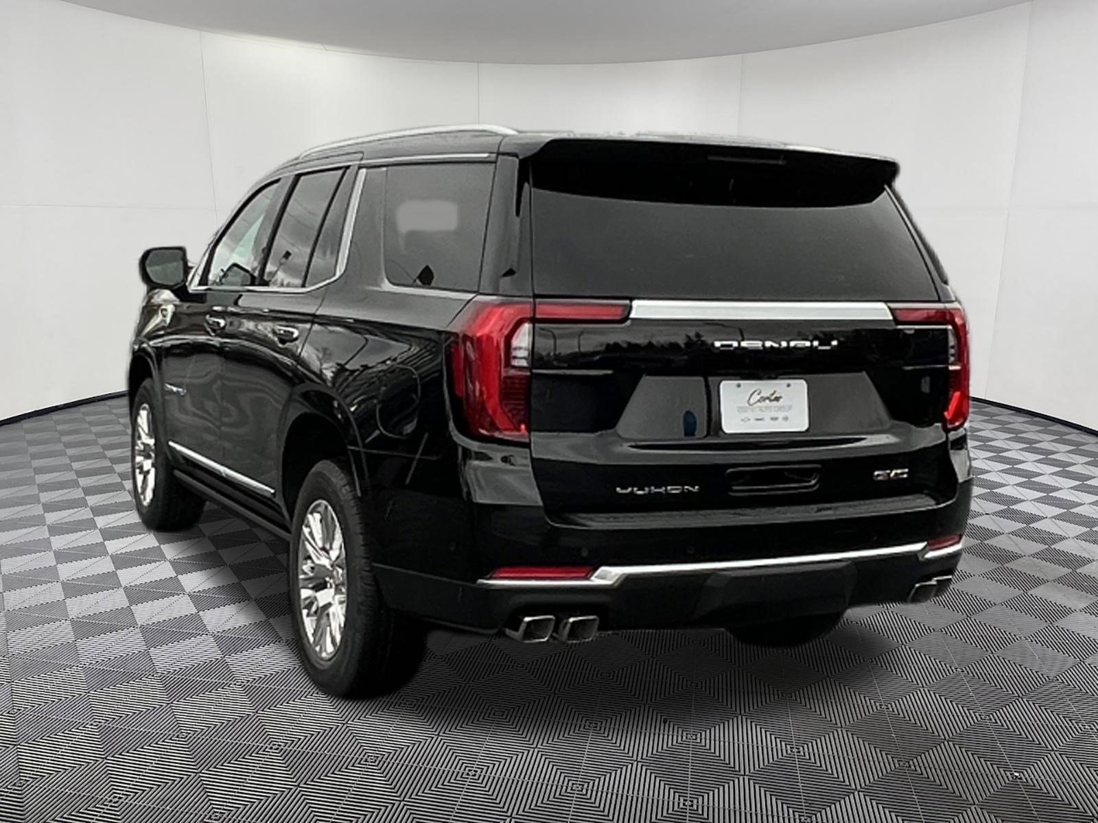 New 2026 GMC Yukon Denali w/ Sun & Power Step Package image 4