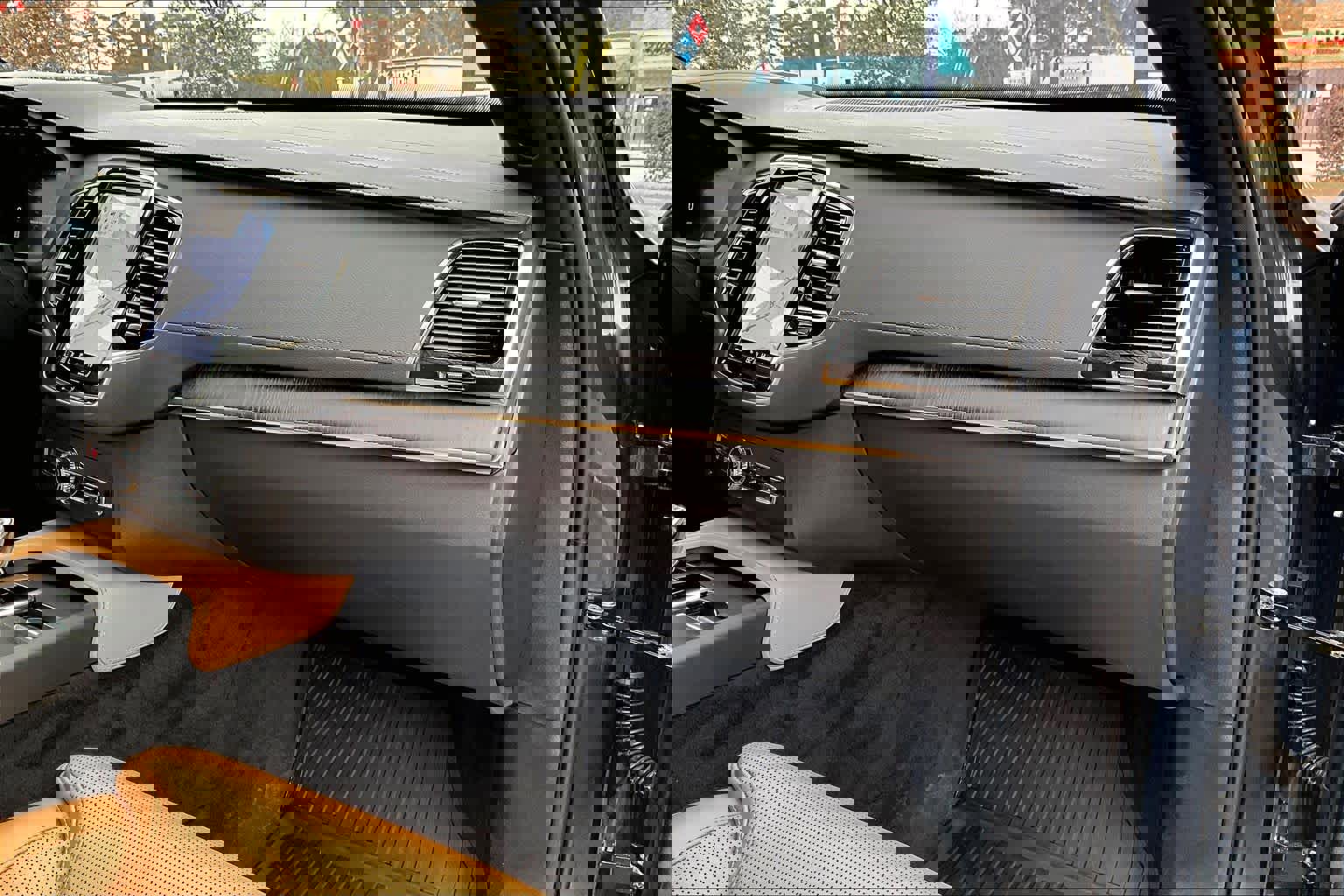 Used 2023 Volvo XC90 T8 Ultimate image 19