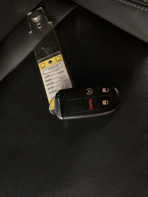 Used 2023 Jeep Renegade Limited image 27