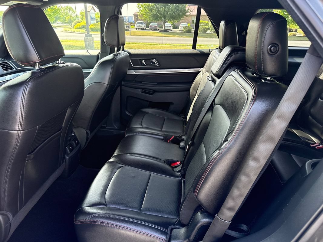 Used 2018 Ford Explorer Sport w/ Equipment Group 401A AWD/4WD image 11