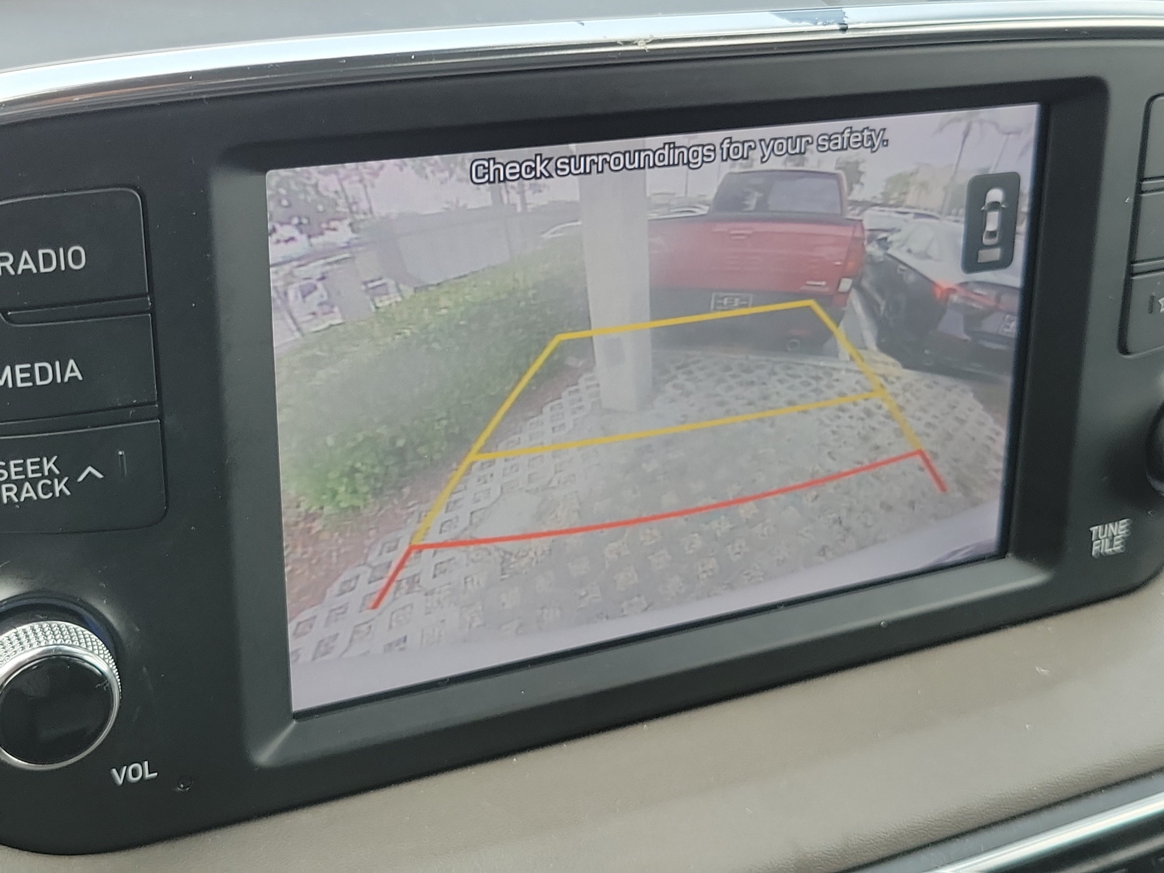 Used 2019 Hyundai Santa Fe SEL FWD image 27