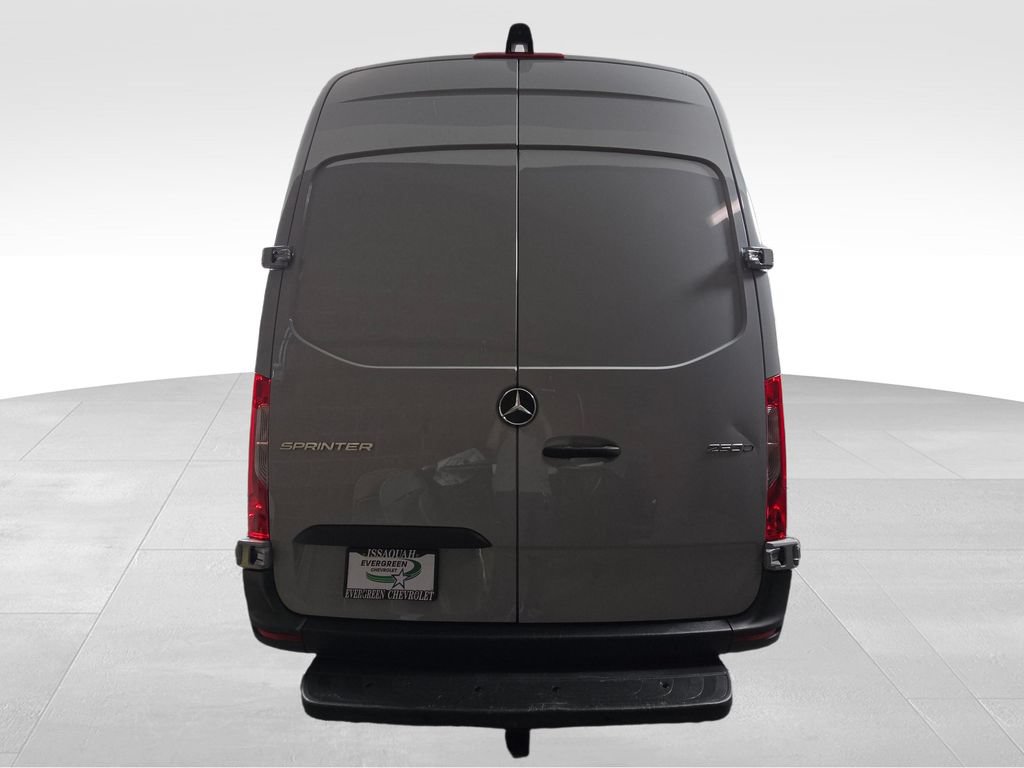 Used 2021 Mercedes-Benz Sprinter 2500 image 6