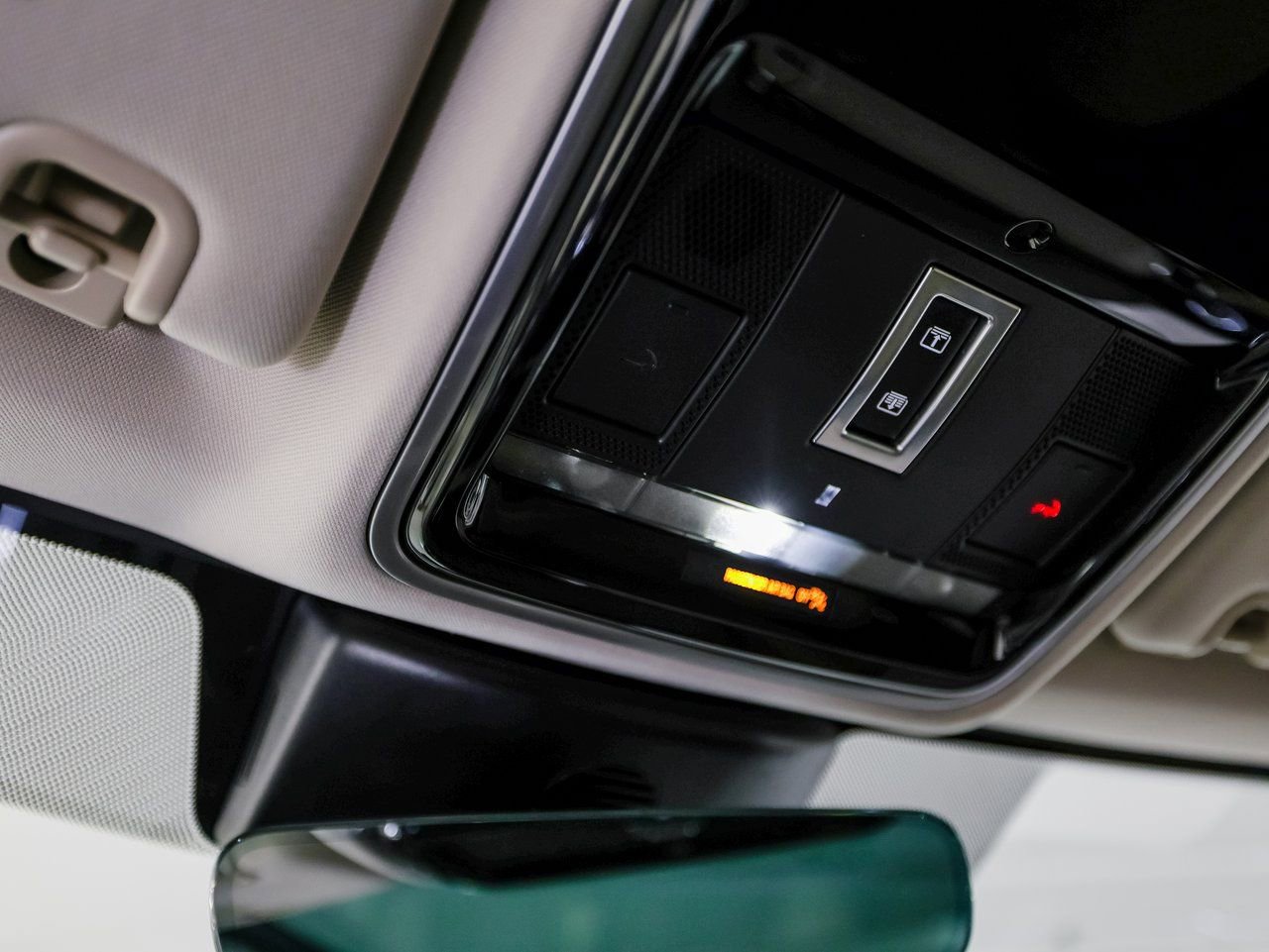 Used 2020 Land Rover Range Rover Sport HSE image 21