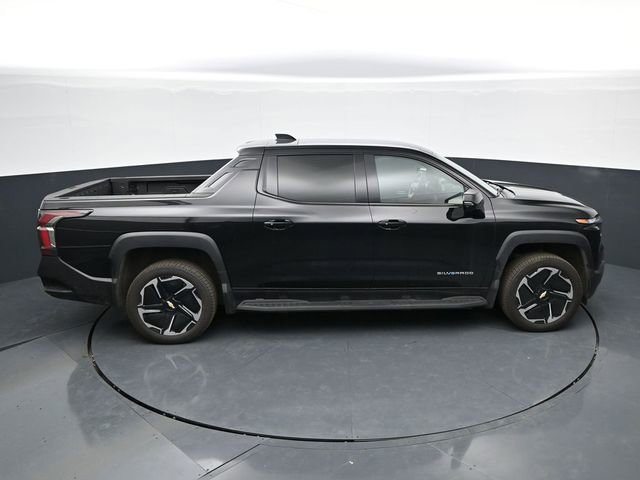 New 2026 Chevrolet Silverado EV LT AWD/4WD image 40