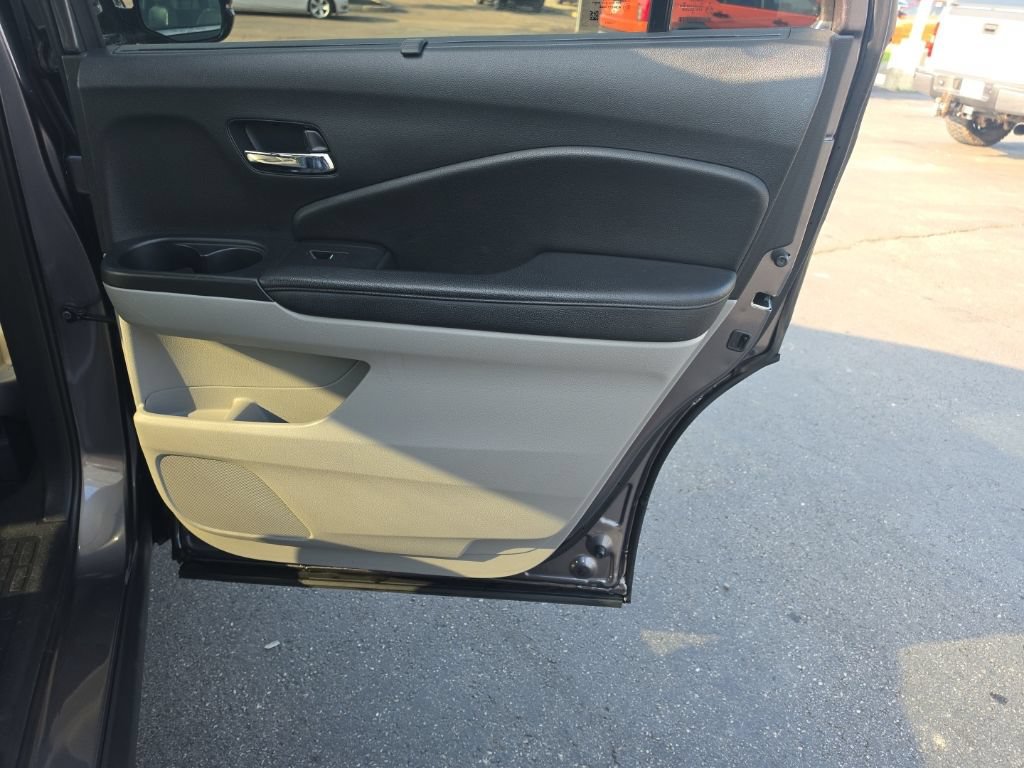 Used 2022 Honda Pilot Elite image 31
