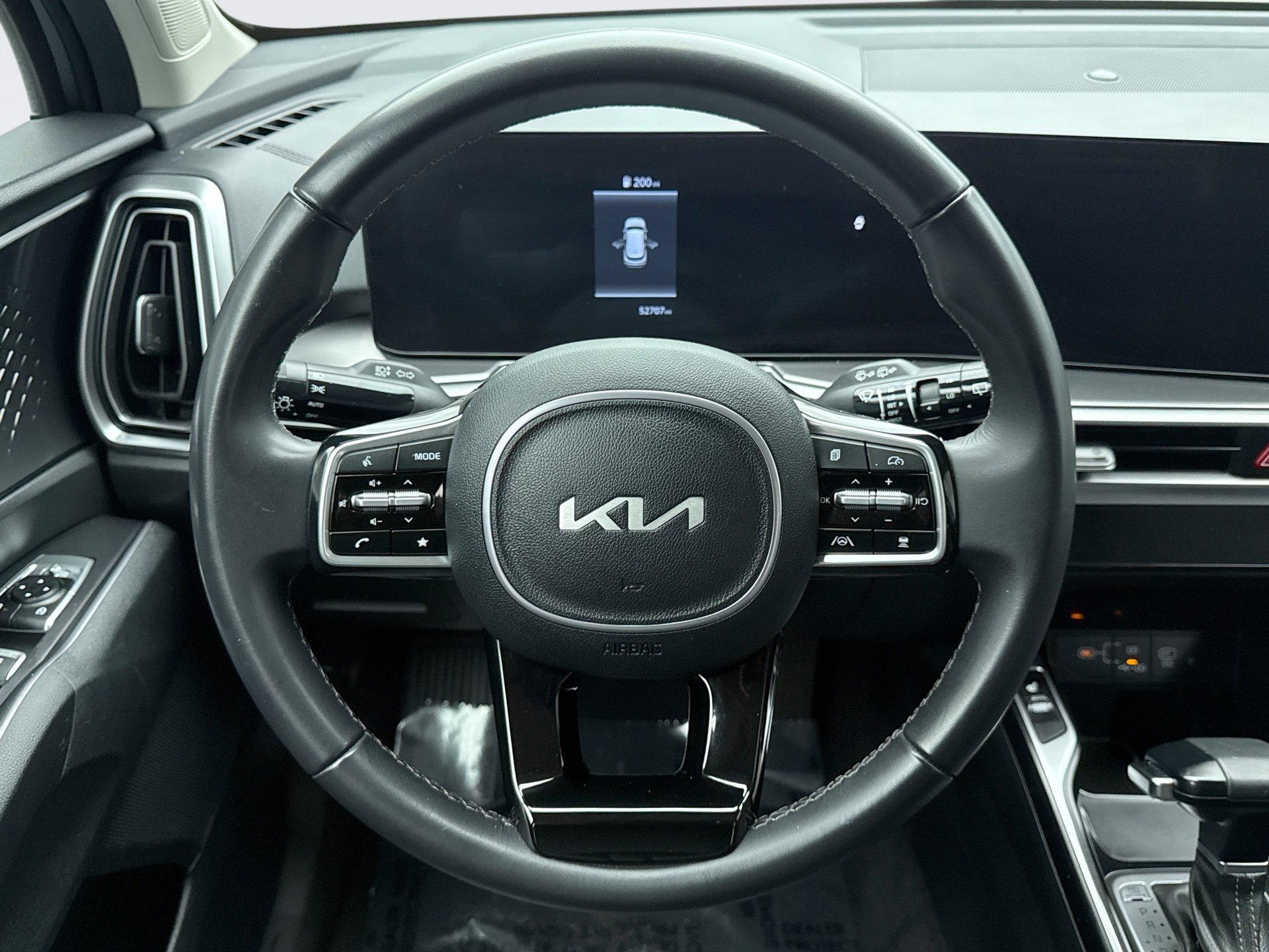 Used 2024 Kia Sorento S image 12