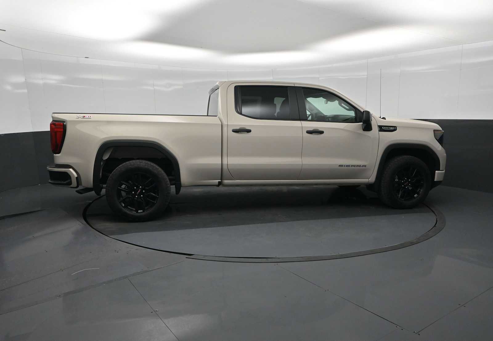New 2026 GMC Sierra 1500 Pro image 9