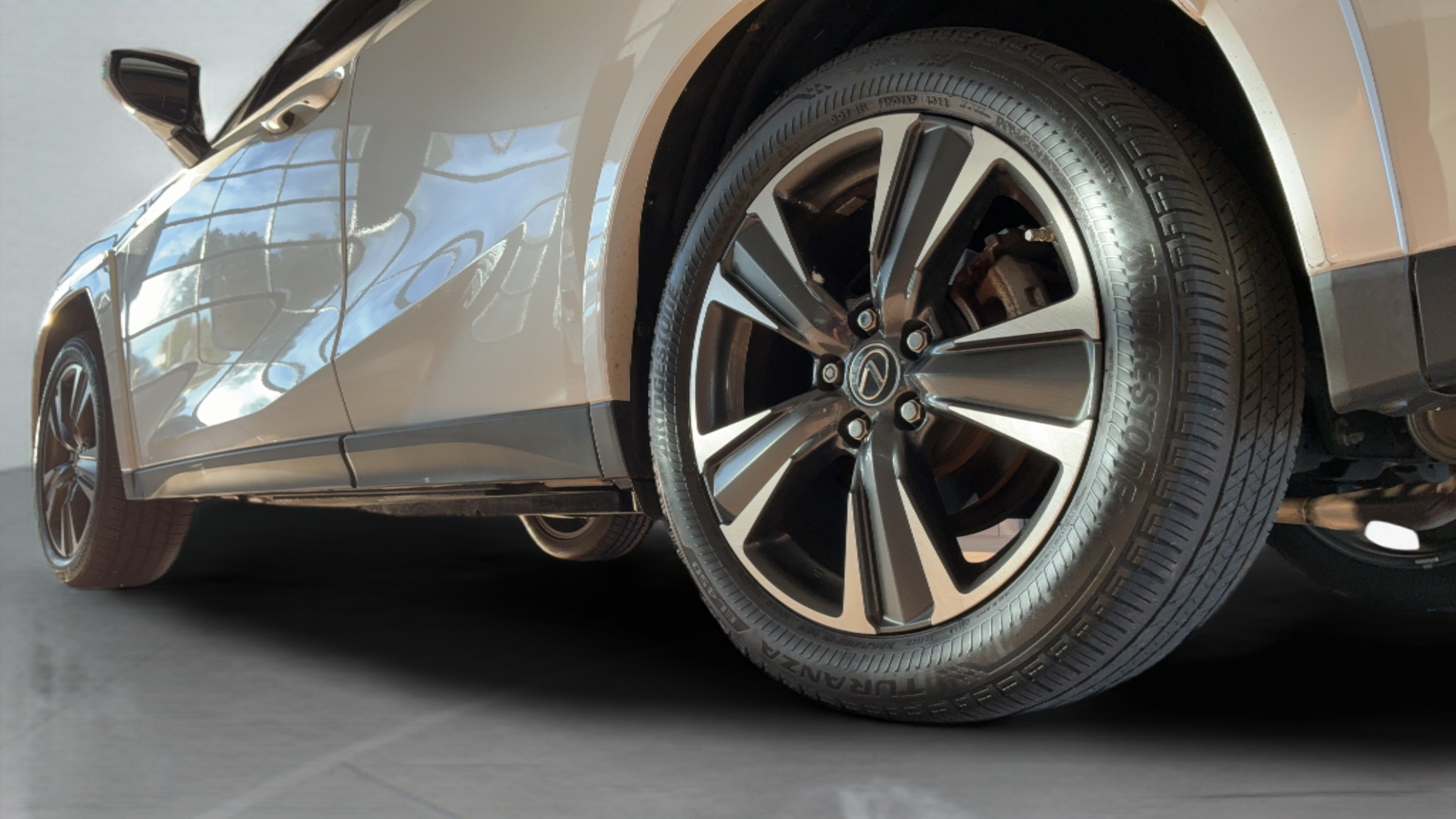 Used 2023 Lexus UX 250h AWD w/ Premium Package image 48