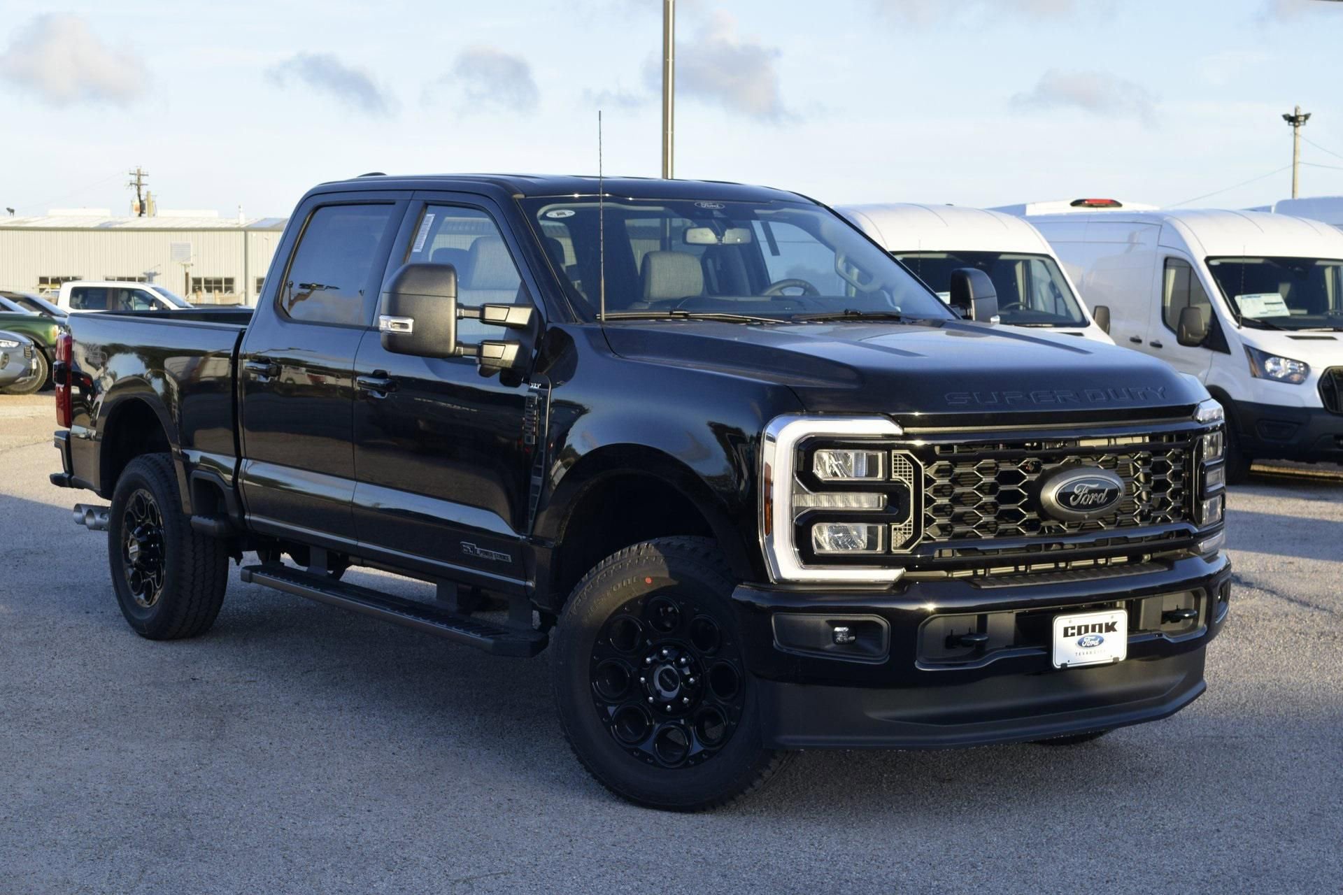 New 2026 Ford F250 XLT w/ XLT Premium Package image 3