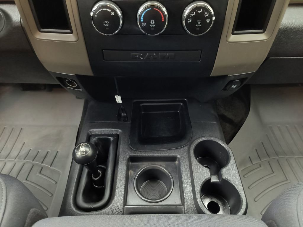 Used 2012 RAM 2500 ST w/ Chrome Appearance Group image 15