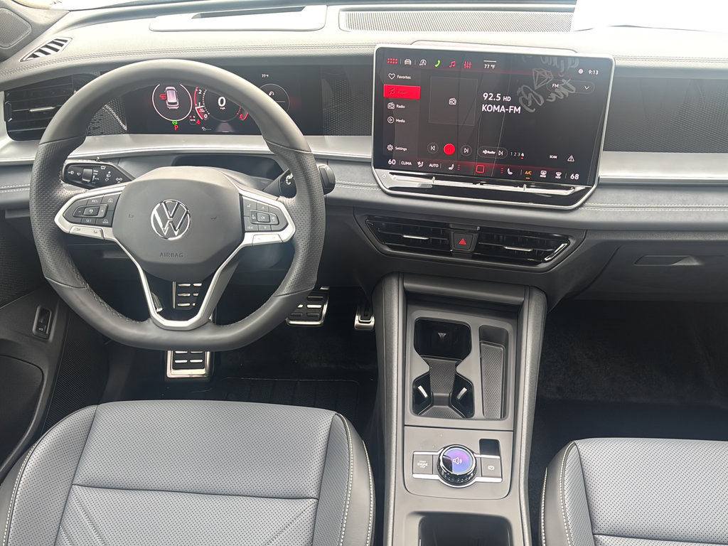 New 2026 Volkswagen Tiguan SE R-Line AWD/4WD image 17