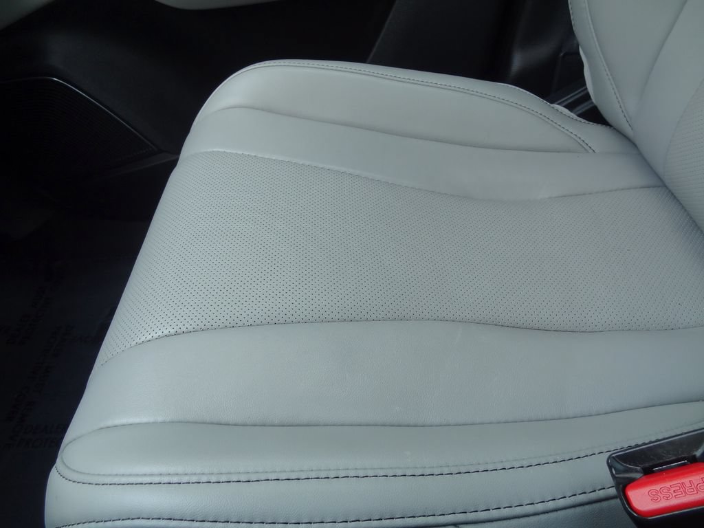 Used 2024 Acura MDX w/ Technology Package FWD image 33