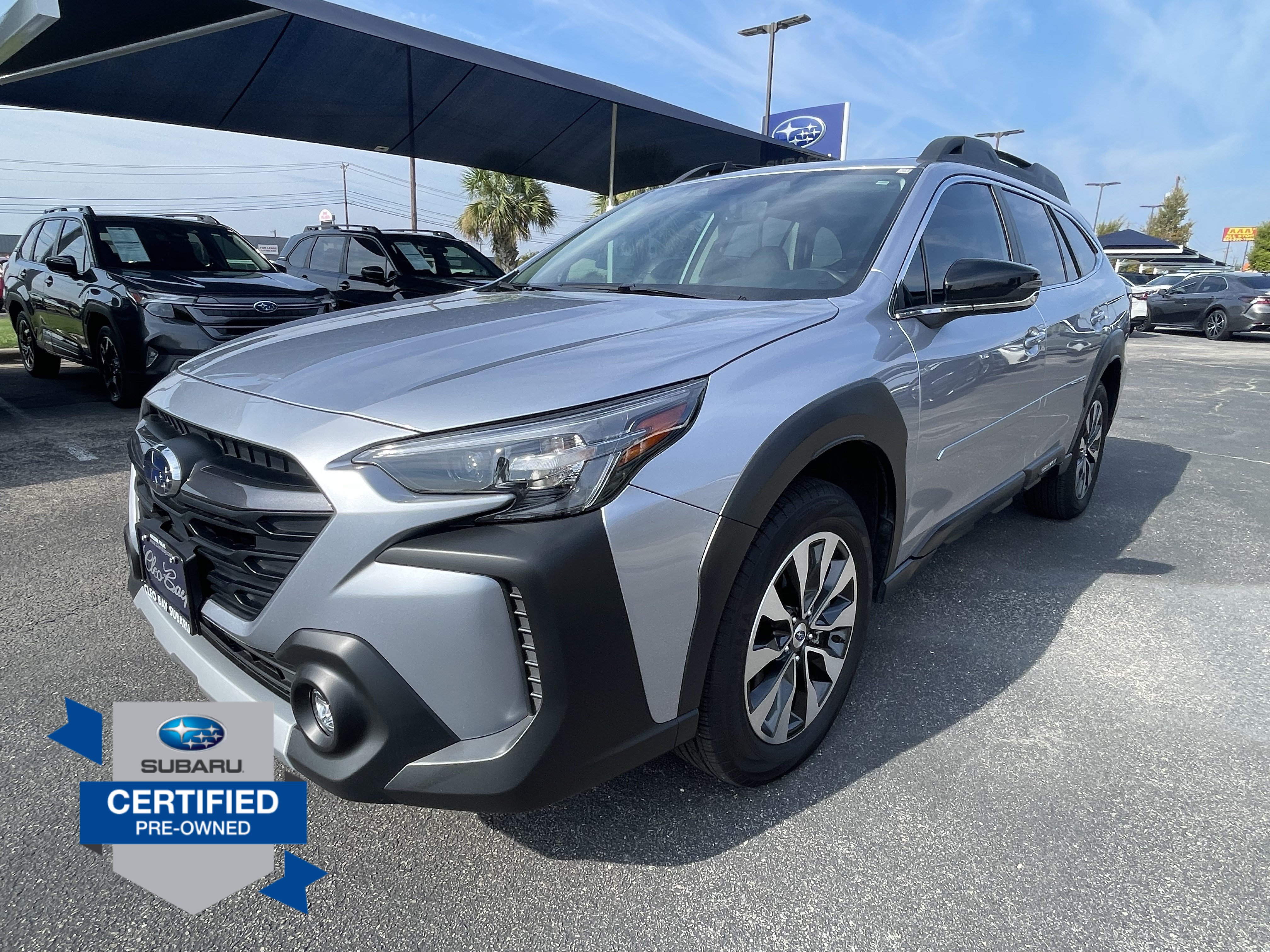 Certified 2025 Subaru Outback Limited AWD/4WD image 3