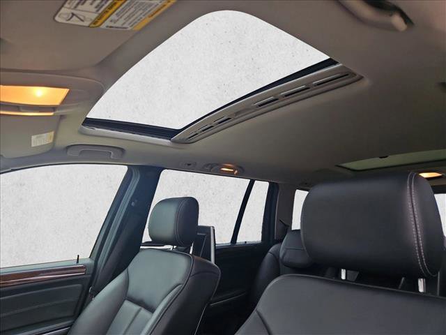 Used 2011 Mercedes-Benz GL 450 4MATIC image 16