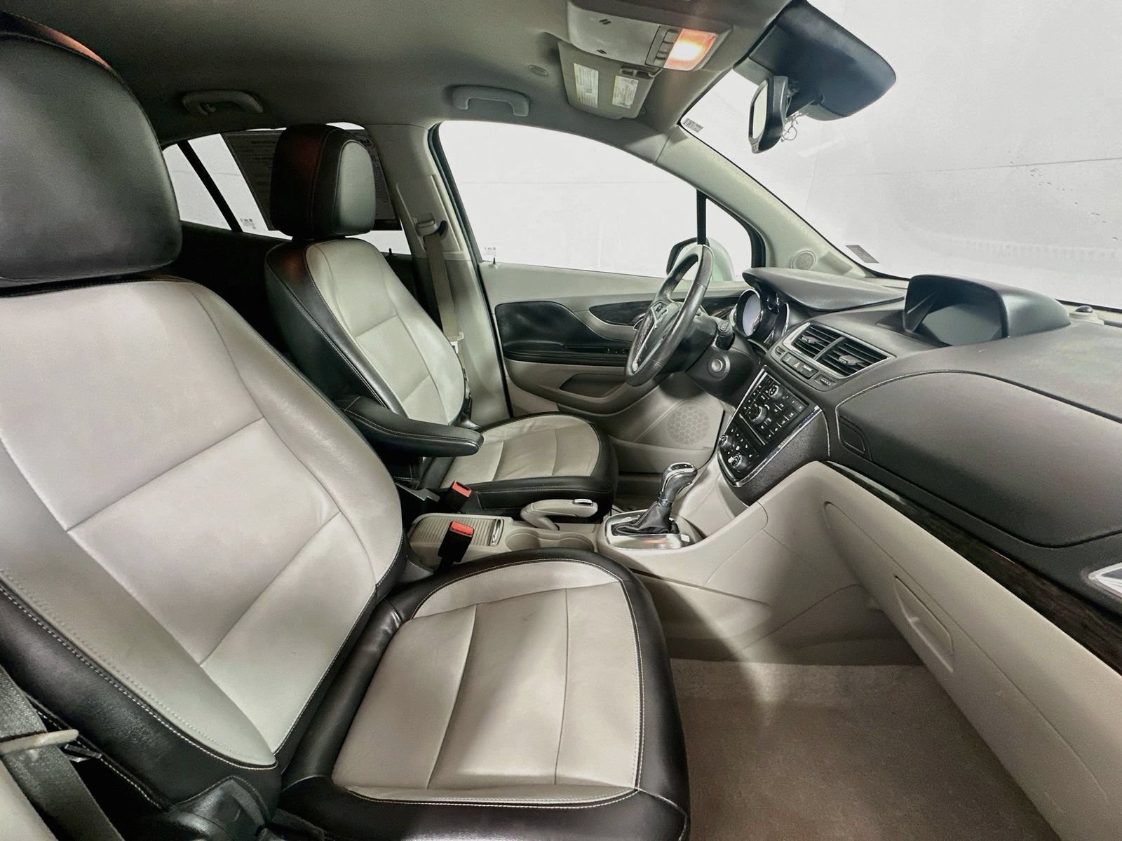 Used 2015 Buick Encore Leather FWD image 27