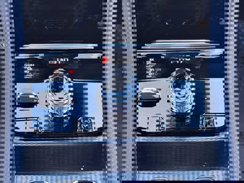 New 2025 Jeep Grand Cherokee Limited 4xe w/ Trailer Tow Package image 21