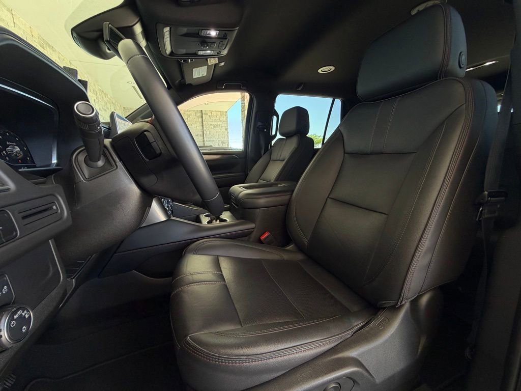 Used 2023 Chevrolet Tahoe RST RWD image 5