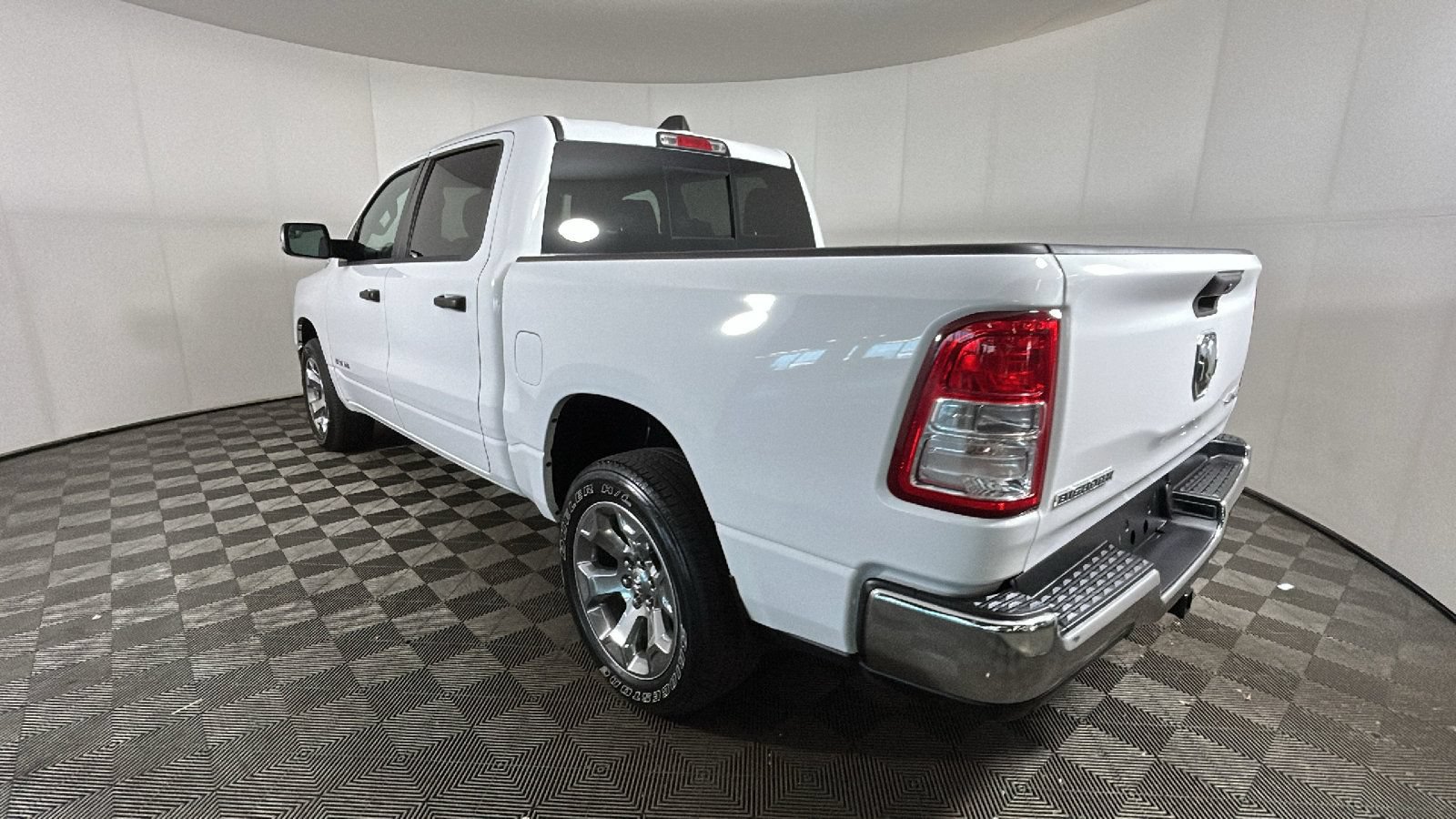 Used 2023 RAM 1500 Big Horn AWD/4WD image 5