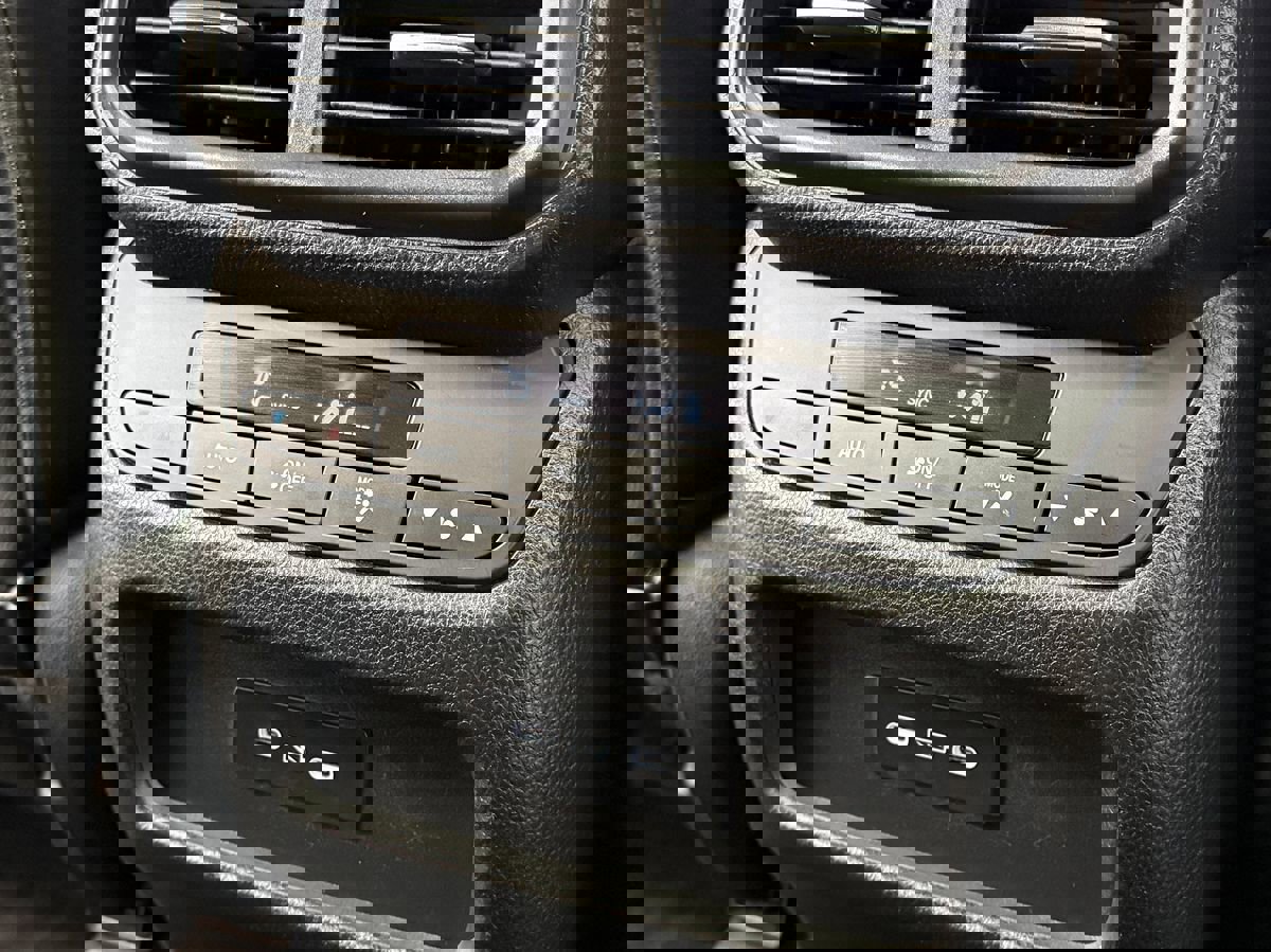 Used 2024 Honda Pilot Touring image 32