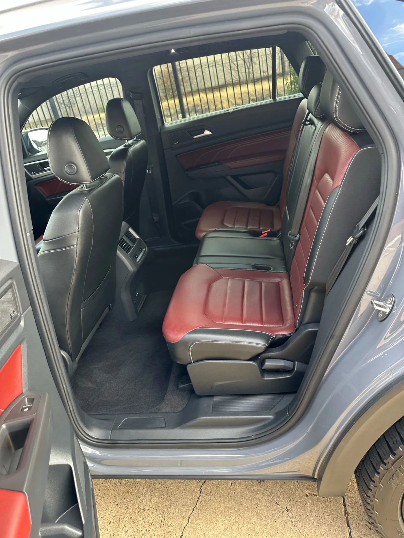 Used 2022 Volkswagen Atlas Cross Sport SEL Premium R-Line w/ Cross Sport MDO Package image 15