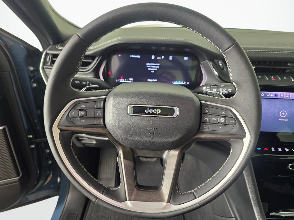 New 2026 Jeep Grand Cherokee Limited AWD/4WD image 24