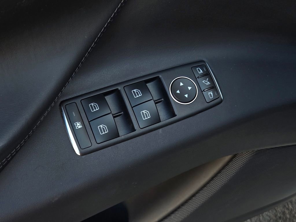 Used 2021 Tesla Model X Long Range image 12