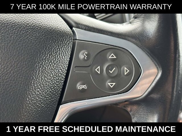 Used 2021 Chevrolet Traverse LT FWD image 25