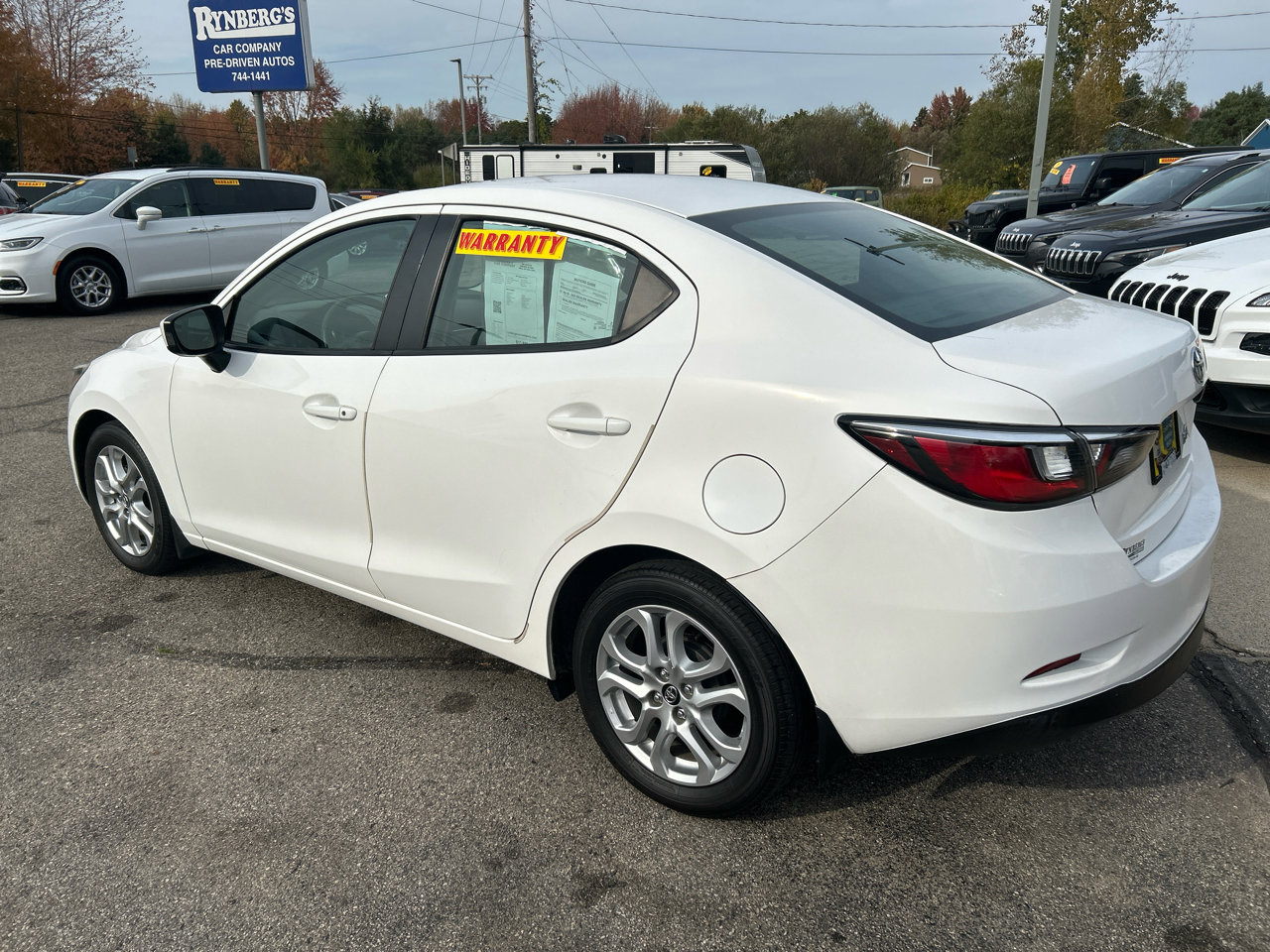Used 2017 Toyota Yaris iA image 2