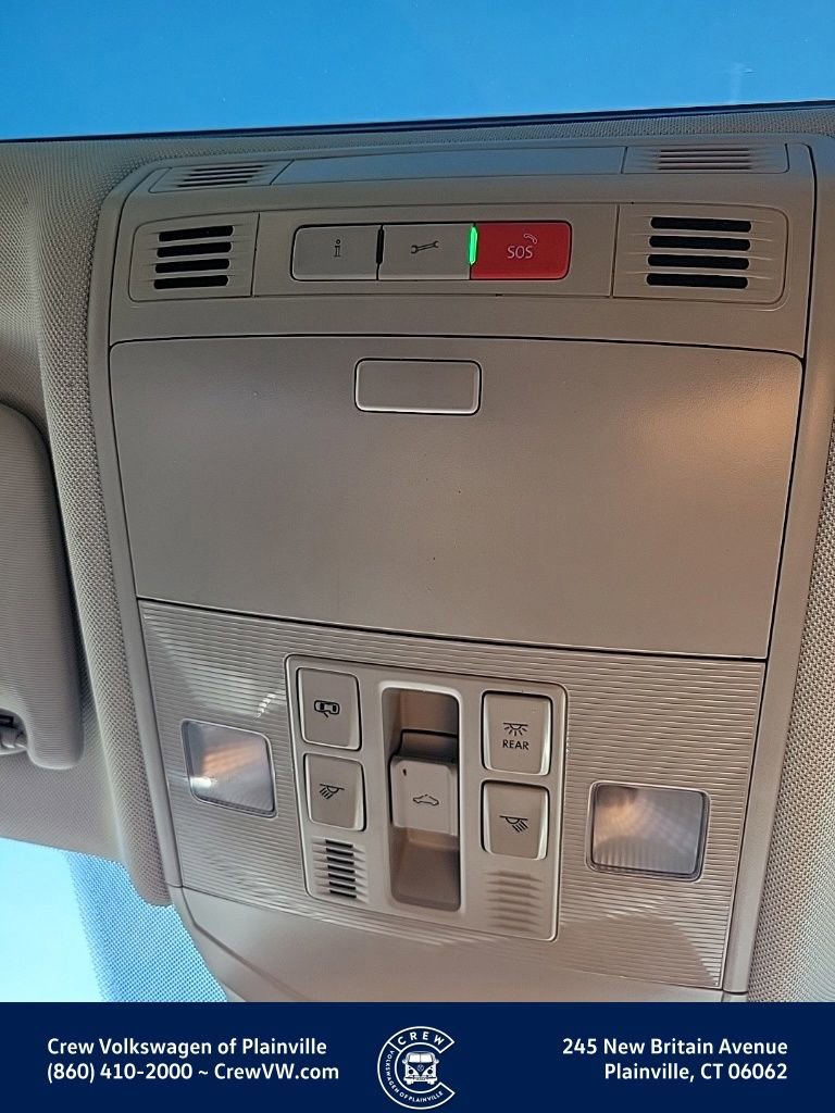Certified 2024 Volkswagen Jetta SEL FWD image 11