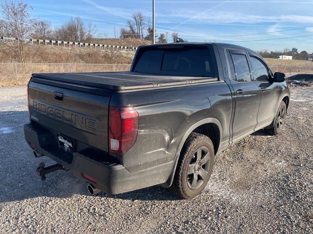 Used 2025 Honda Ridgeline Black Edition image 5