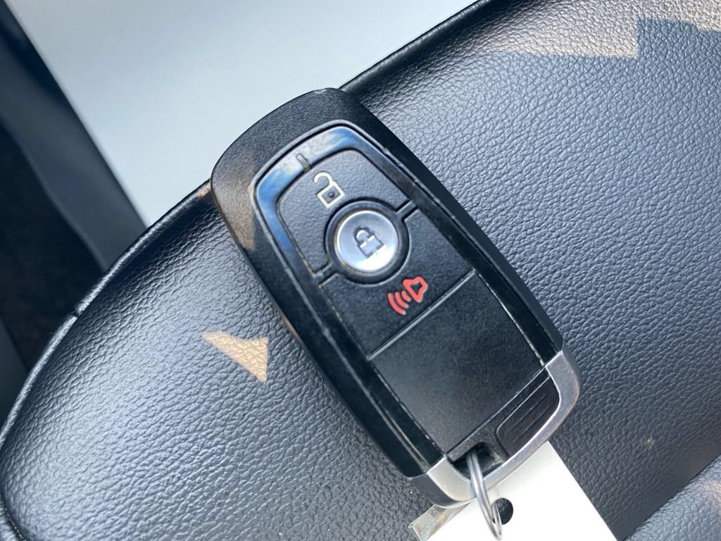Used 2019 Ford Edge SEL w/ Equipment Group 201A AWD/4WD image 26