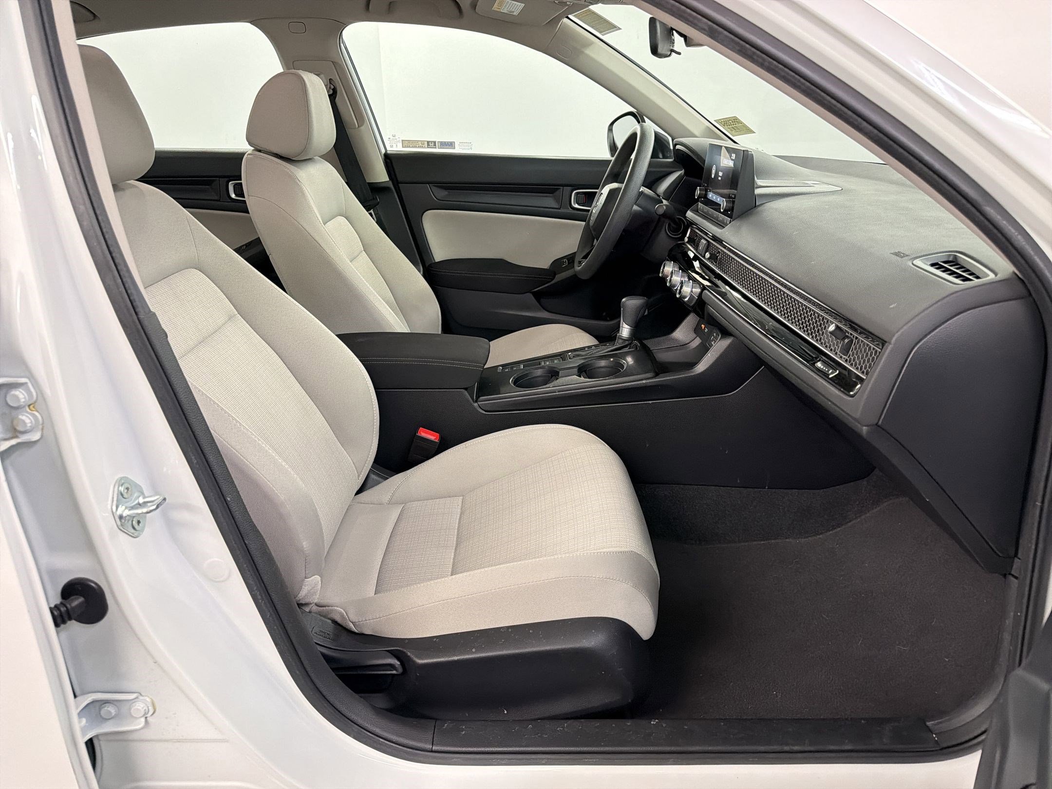 Certified 2024 Honda Civic LX image 27