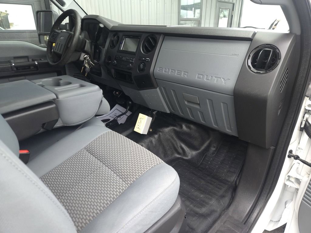 Used 2015 Ford F350 XL w/ Power Equipment Group image 18