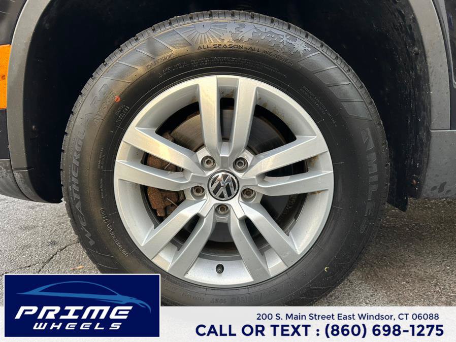 Used 2013 Volkswagen Tiguan S AWD/4WD image 24