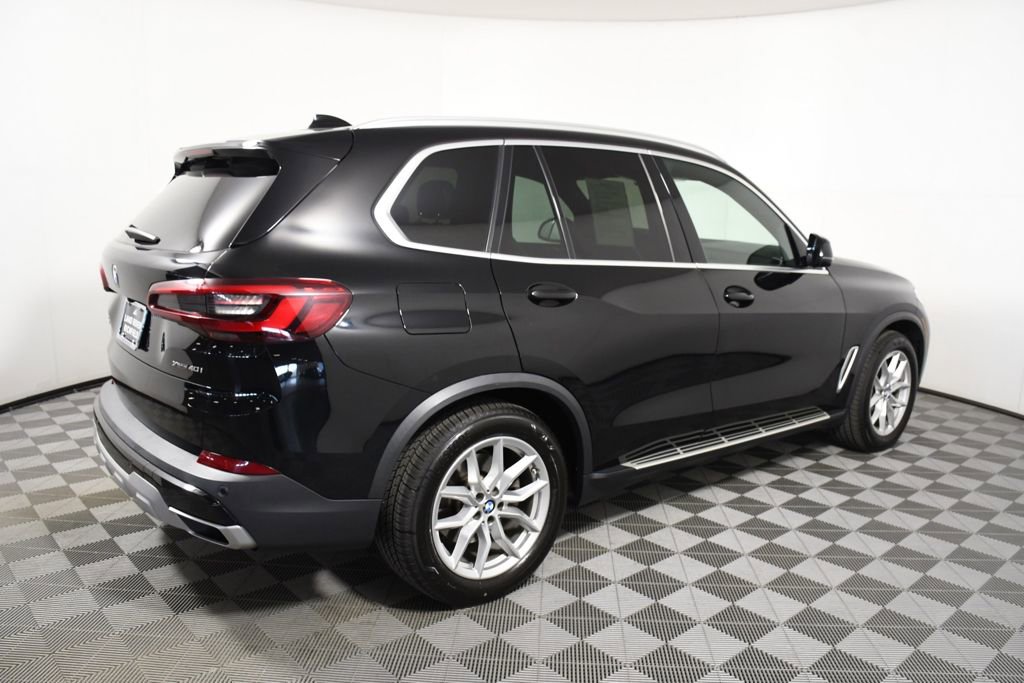 Used 2021 BMW X5 xDrive40i w/ Premium Package image 7